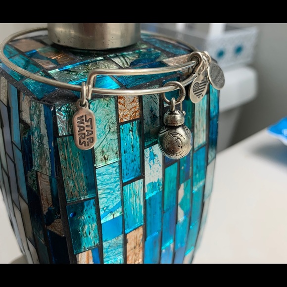 ALEX AND ANI Star Wars BB8 Bracelet - Picture 3 of 5